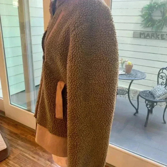 EVIDNT FAUX SHEARLING & SUEDE WARM JACKET SMALL - Picture 5 of 9